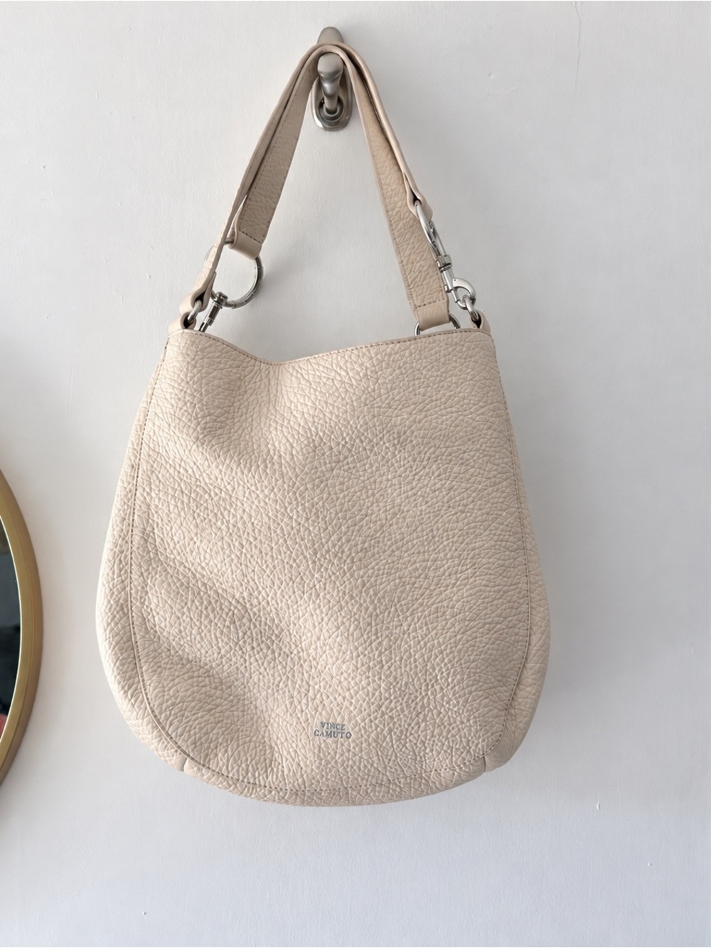 VINCE CAMUTO Pebble Leather Tote Purse Mell in Seashell W/Silver